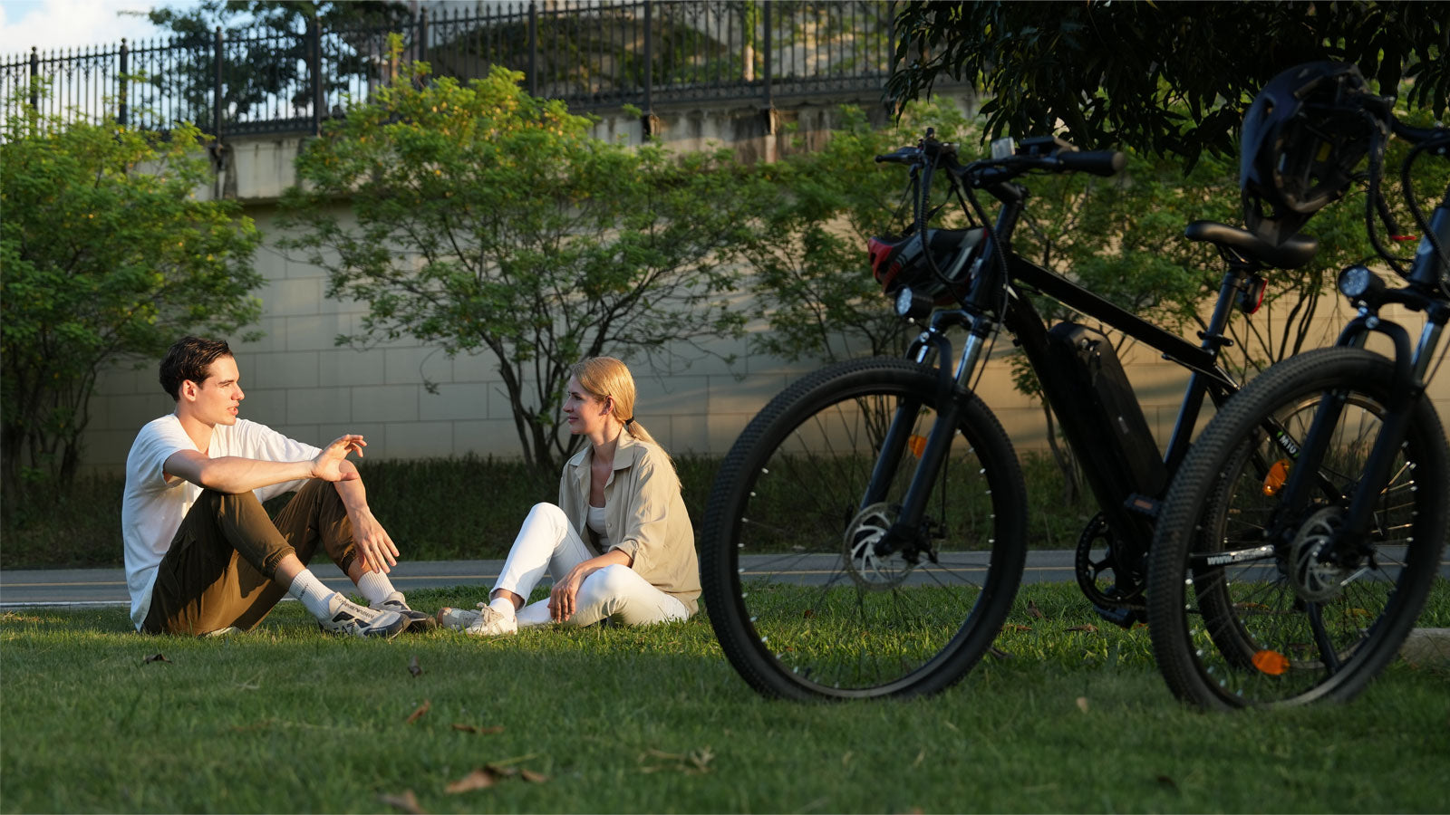 🚴♂️ Spring Ride: Embracing Transformation in the Year of the Snake 🐍 with FinBike’s E-Bikes