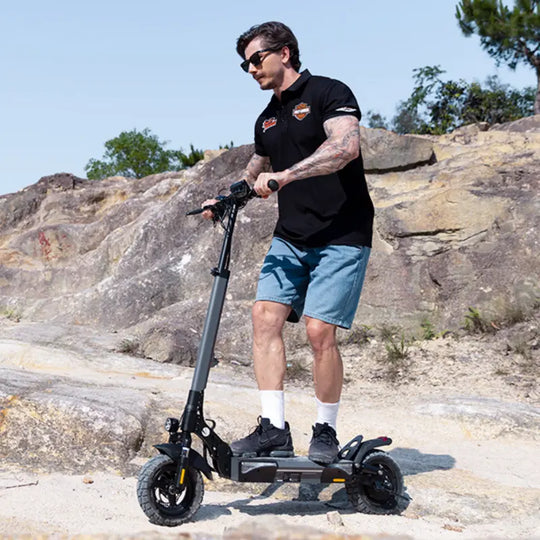 Finbike W9 Electric Scooter 48V 1000W Motor 10" Off-Road Tires