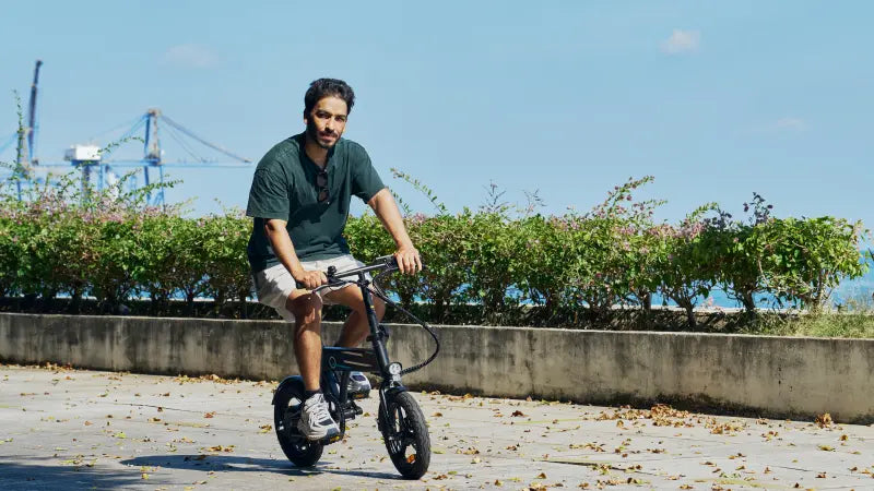 Vélo électrique Finbike EB1 Commuter : un vélo électrique urbain abordable et fiable pour les trajets quotidiens