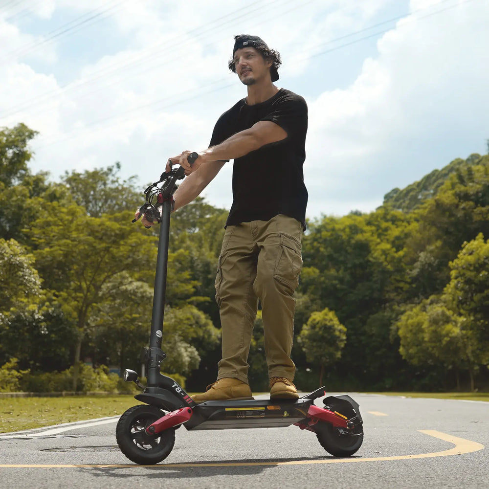 Finbike T8 Electric Scooter with ABE 48V 15Ah 100km Range