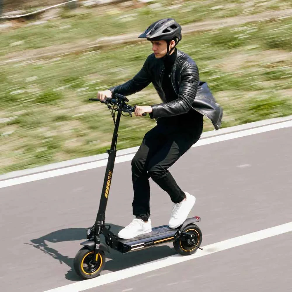 Finbike W9Air Electric Scooter 40km Range 10" All-Terrain Road Tires